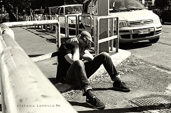 Dormiente in strada